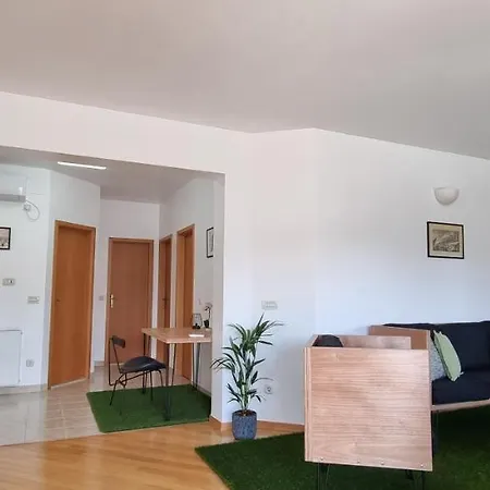 Apartamento Gojini Dvori *