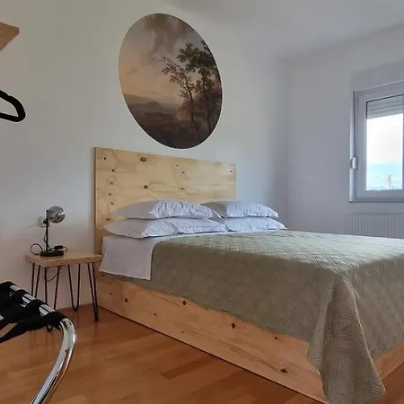 Gojini Dvori Lejlighed *