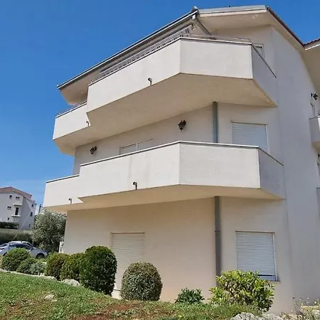 Gojini Dvori Апартаменты *